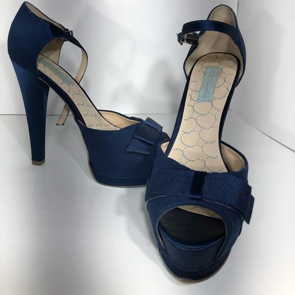 Betsey Johnson Something Blue Pouf Platform Sandal - Picture 2 of 8